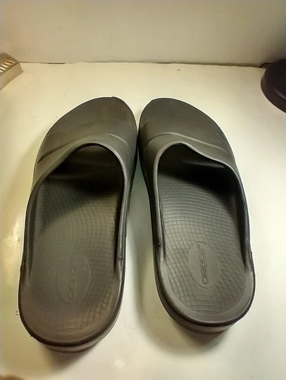Oofos Ooahh Black Recovery Slide Comfort Sandals Men's sz 12.